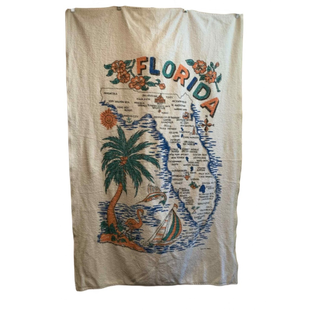 Vintage 1970s Florida Souvenir Beach Towel Palm Tress Pink Flamingoes